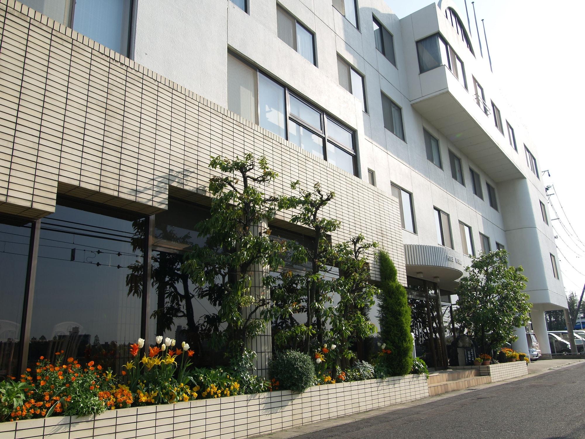 Business Hotel Kosanagi Toyota  Eksteriør billede